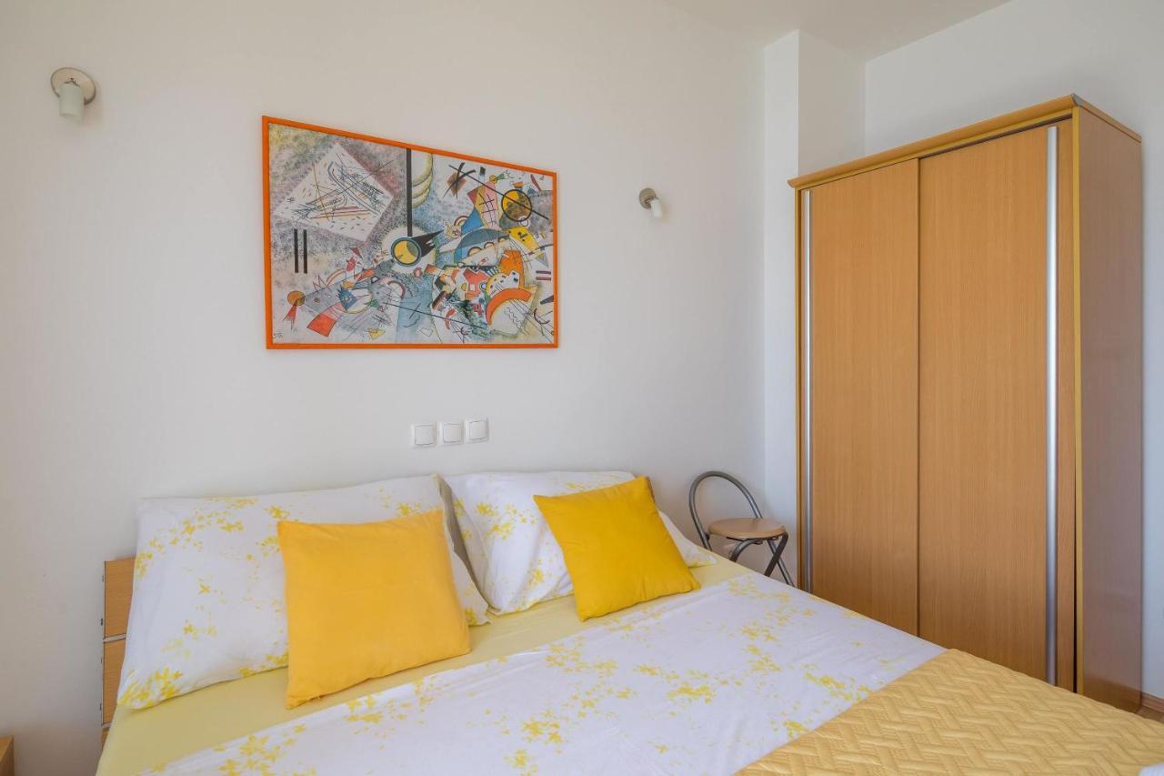 ピサック House Karloヴィラ エクステリア 写真